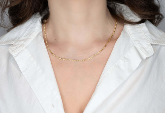 Colier placat cu aur 18 K Eliza, model rasucit, fara pietre, lungime 44 cm