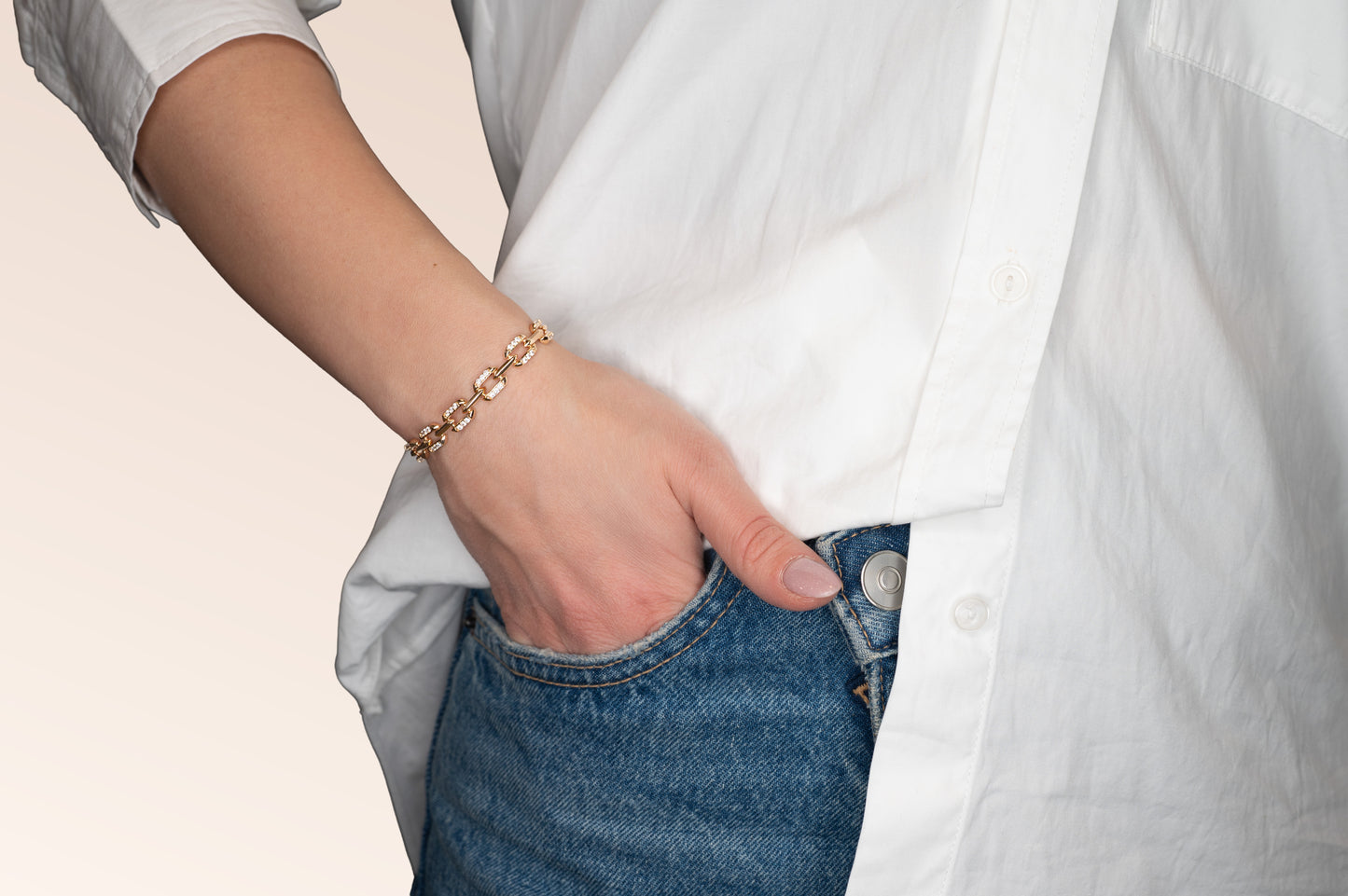 Brățară placată cu aur 18 K Alissa, model cu zale fixe si pietre albe, lungime 17,5 cm cu o prelungire fixa de 2 cm