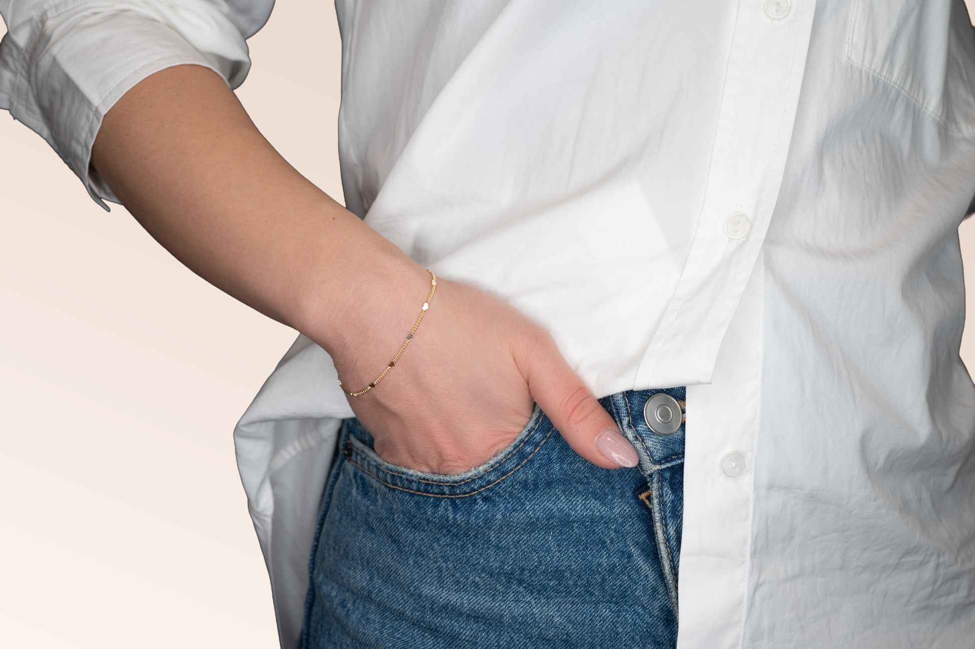 Brățară placată cu aur 18 K Diana, model cu talismane in forma de inimioare , lungime 19 cm 