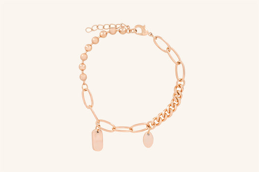 Brățară placată cu aur 18 K Giulia, model cu zale, bilute si pandantive , lungime 19,5 cm cu o prelungire fixa de 2,5 cm.