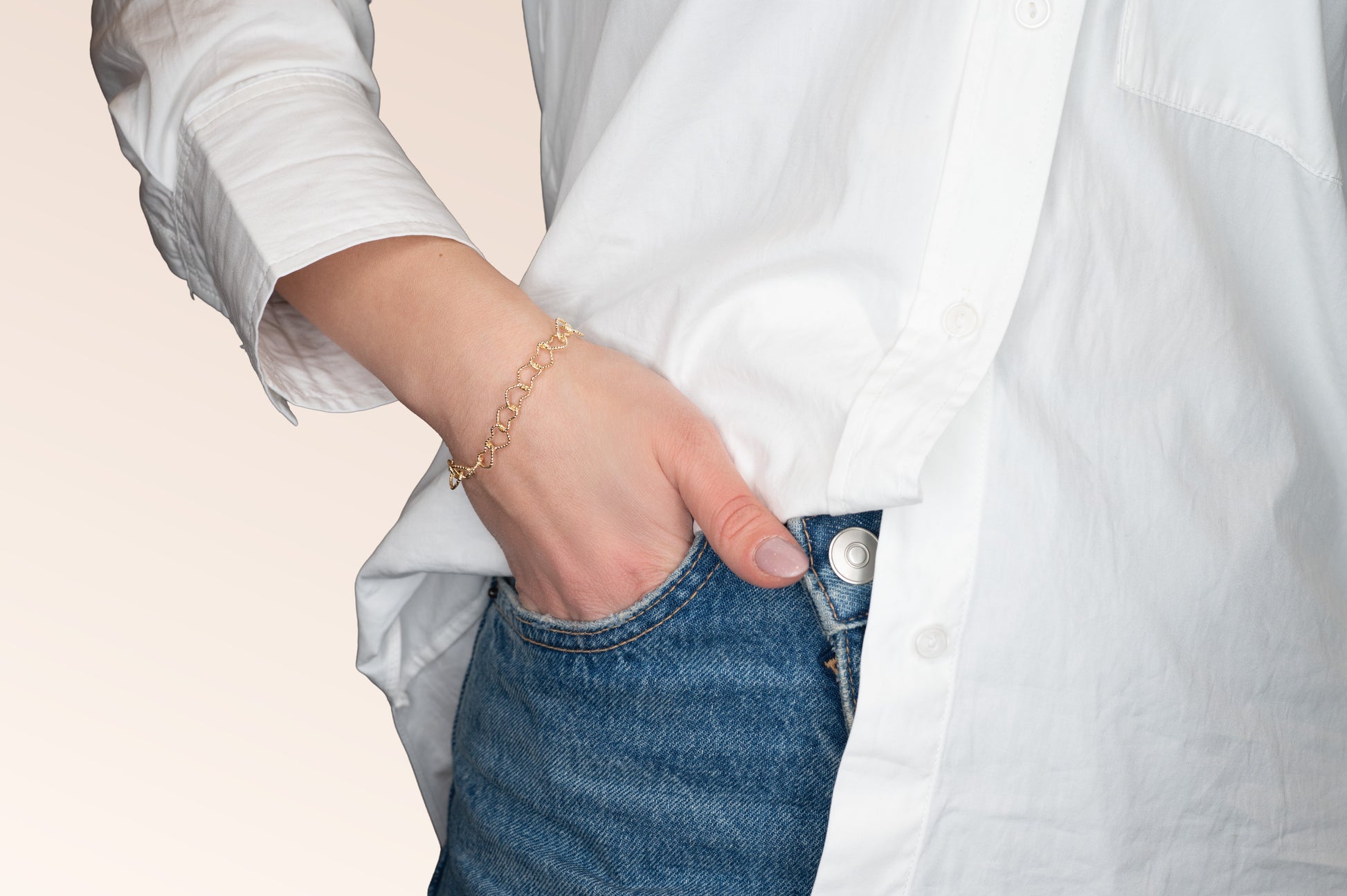 Brățară placată cu aur 18 K Kalisa, model cu zale in forma de inimioare, lungime 18,5 cm cu o prelungire de 5 cm