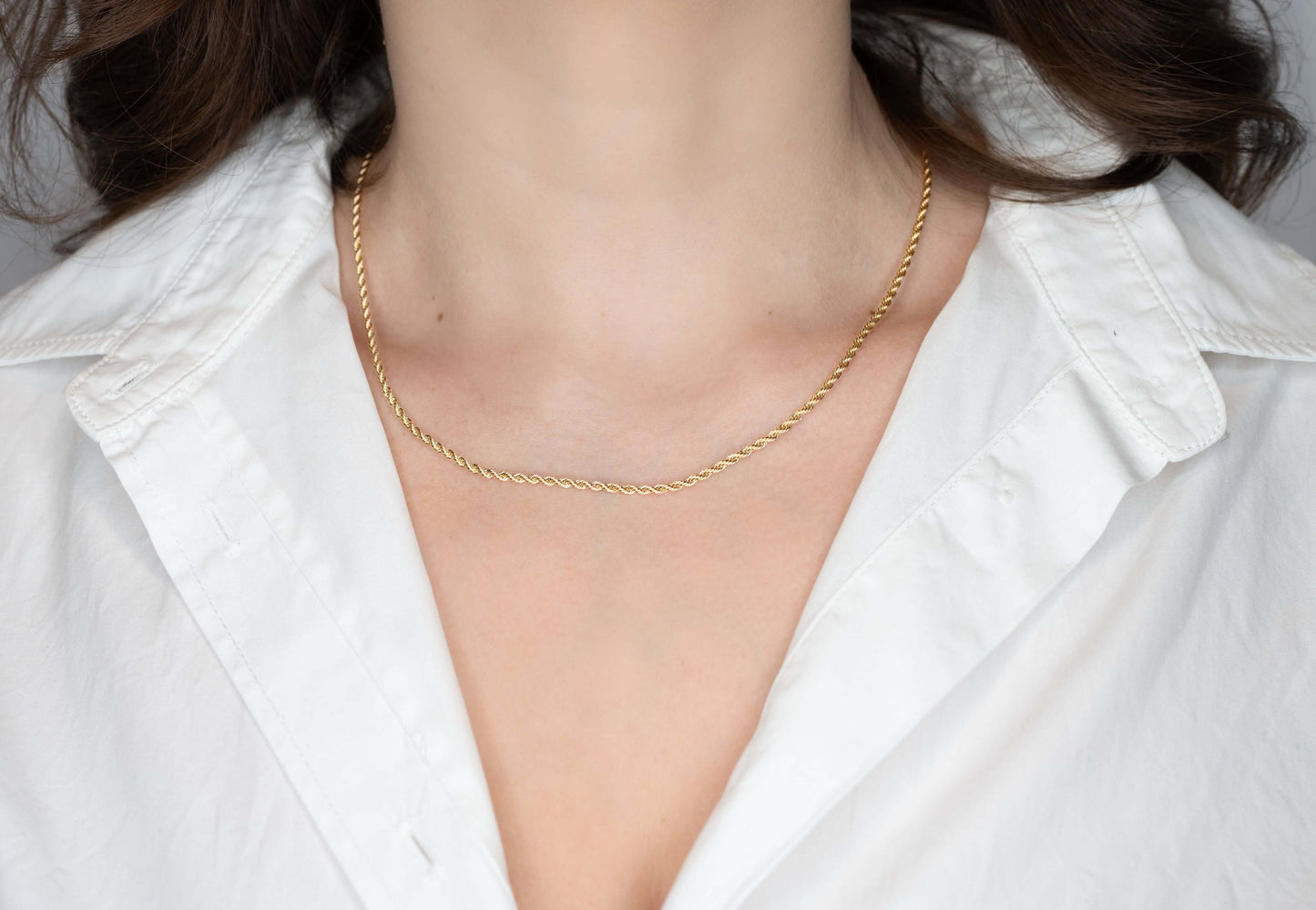 Colier placat cu aur 18 K Eliza, model rasucit, fara pietre, lungime 44 cm