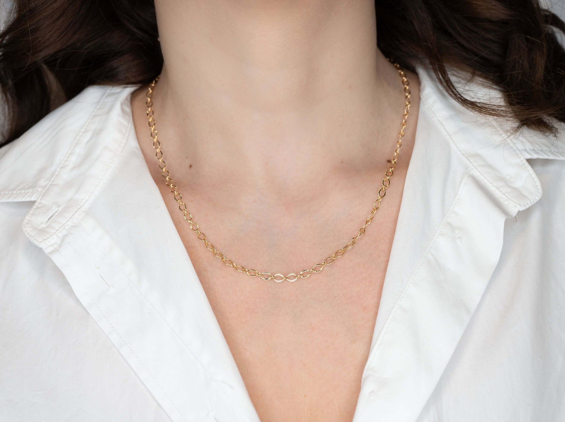 Colier placat cu aur 18 K Gabriela, model cu zale fatetate, lungime 46 cm