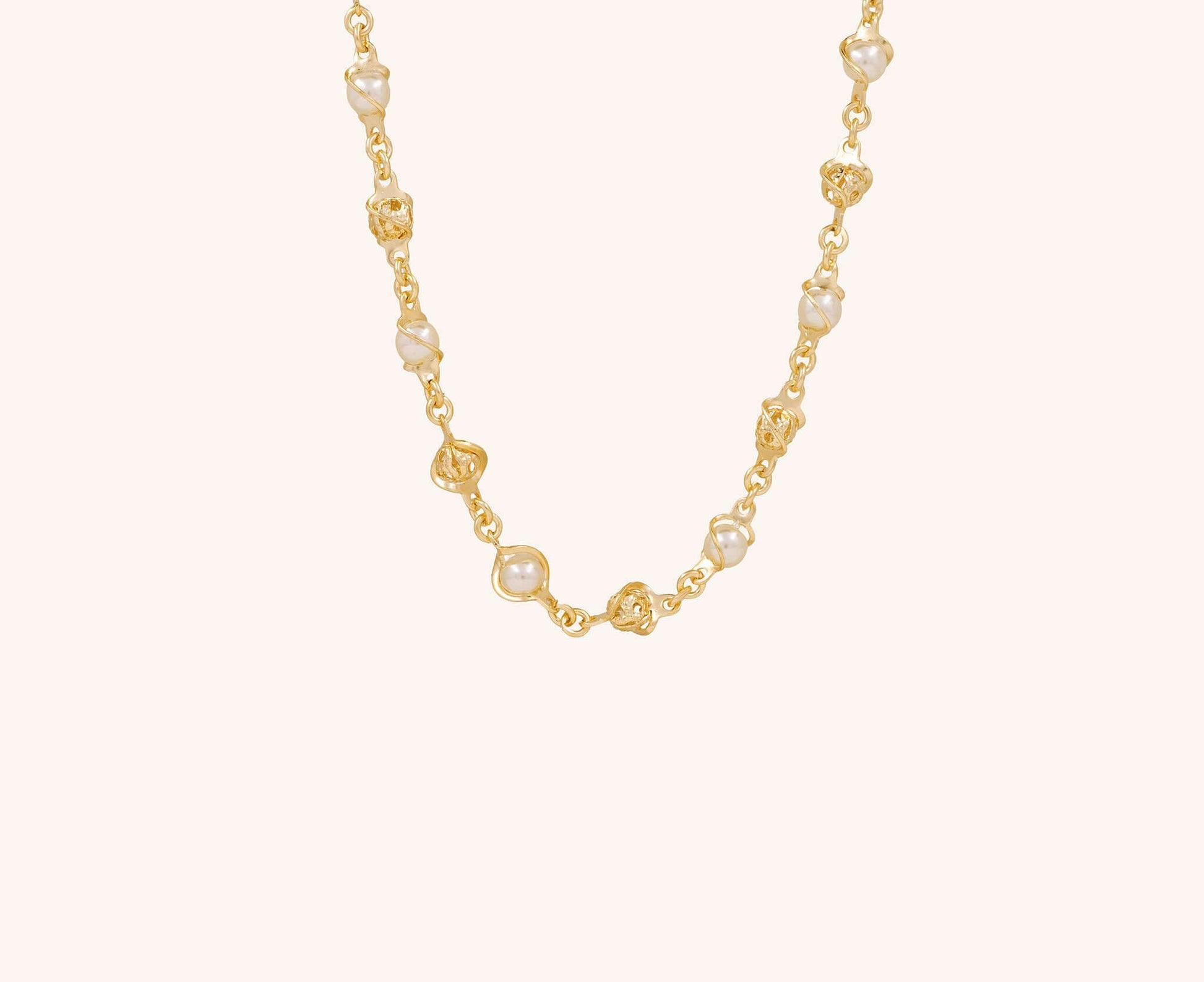 Colier placat cu aur Grace, model cu bilute si perlute, lungime 45 cm cu prelungire 5 cm