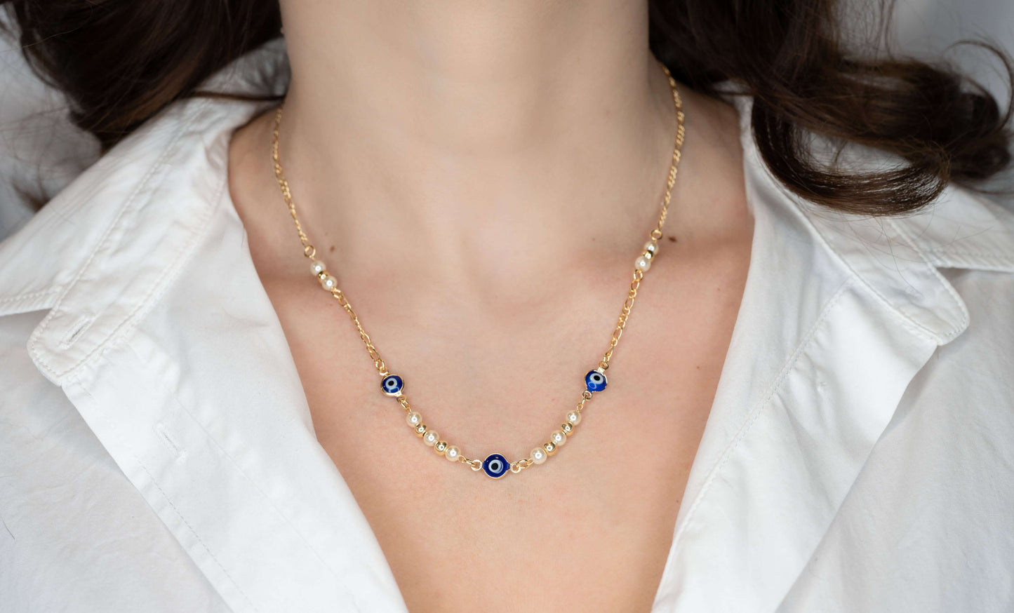 Colier placat cu aur Megan, model cu perlute si piatra albastra, lungime 45 cm, 