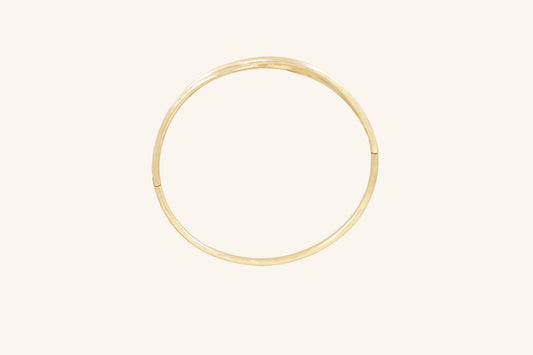 Brățară fixă placată cu aur Farida, fără pietre, cu diametrul de 16,4 cm.