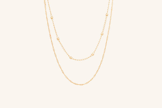 Colier placat cu aur Victoria, cu lungime de 49 cm.